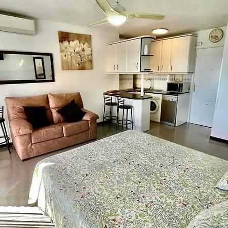 Bulto Carihuela * Torremolinos